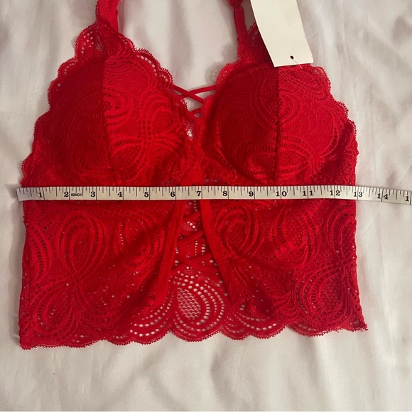 Red scalloped trims removable pads crisscross front Vneck lace bralette - Picture 10 of 10